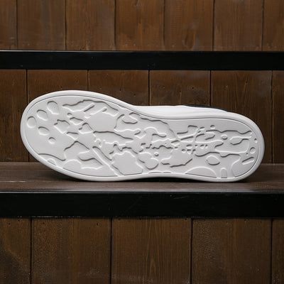 Women’s Sneakers Timeless Comfort