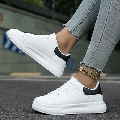 Women’s Sneakers Timeless Comfort