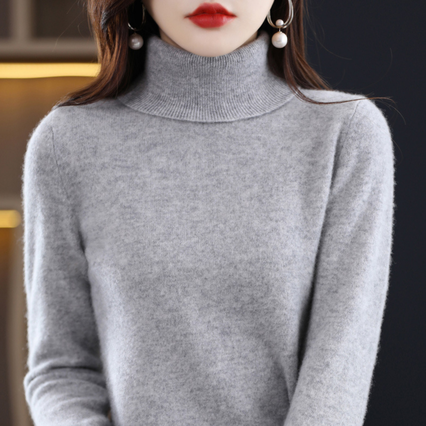 Women’s cashmere turtleneck sweater